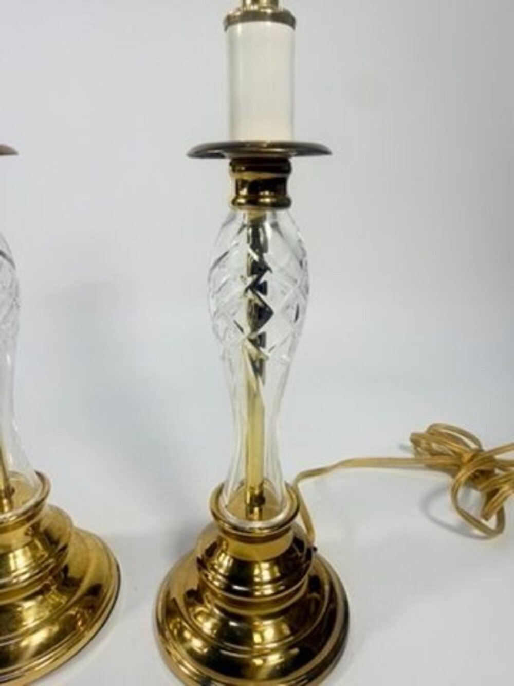 Pair Candlestick Lamps Boudoir Table Buffet Cut Crystal Brass Vintage Traditiona - Picture 5 of 16